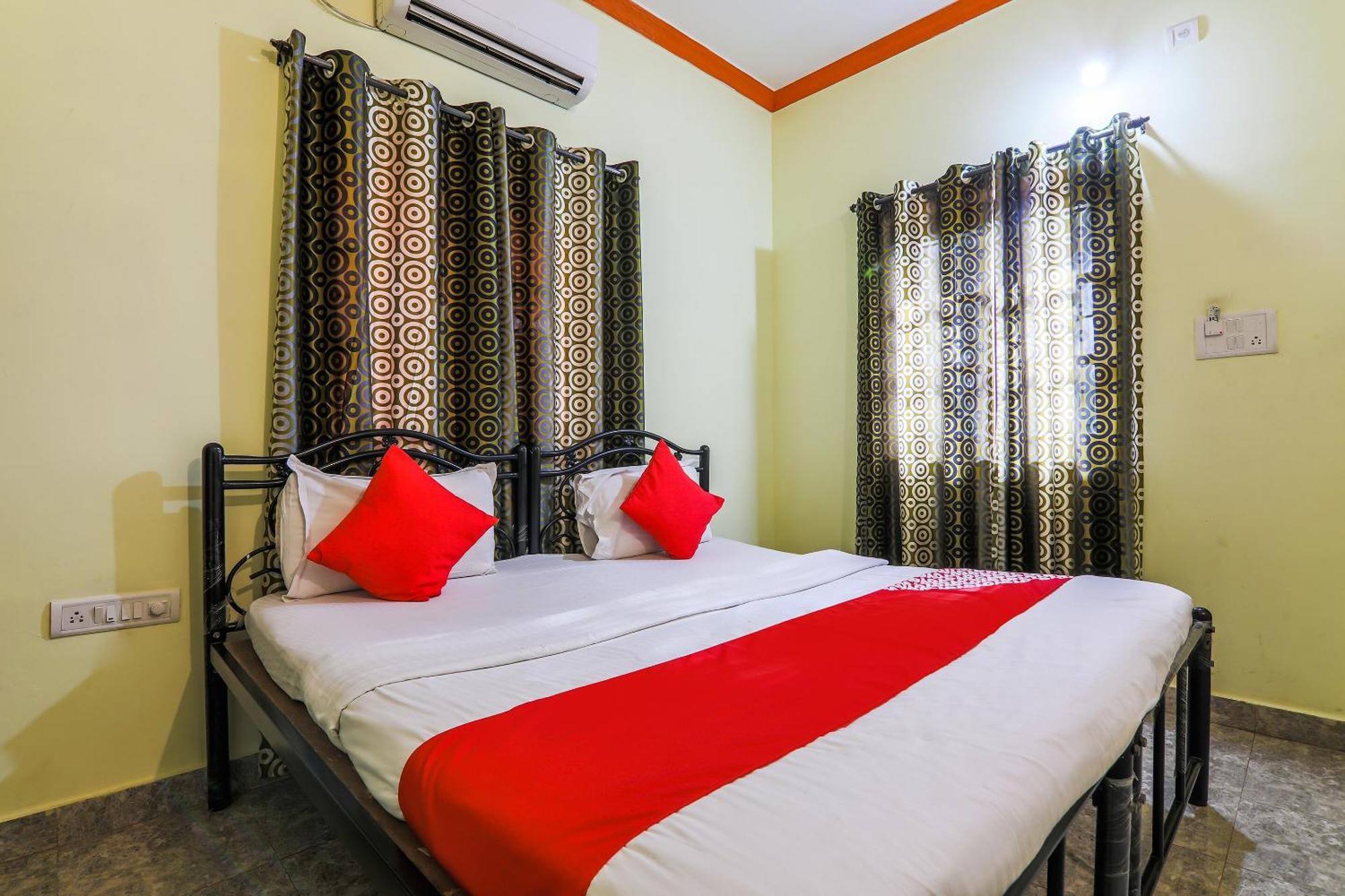 Flagship Bernard'S Guest House By Luxury Villa Assagao Exterior photo